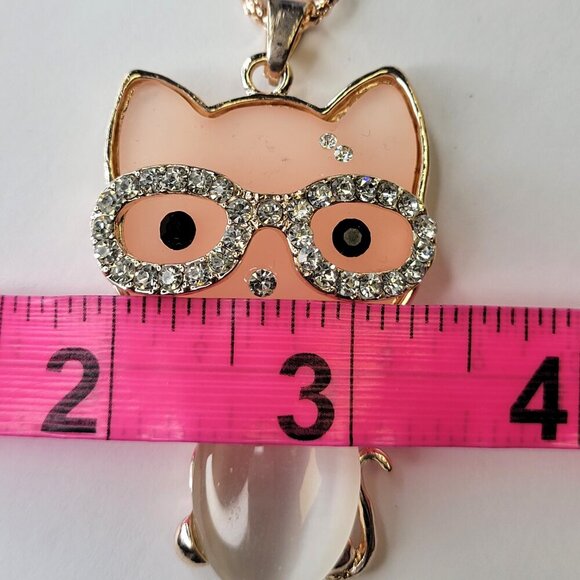 Rose Quartz Cat Pendant Necklace - Picture 2 of 9